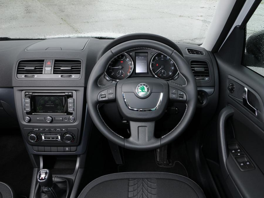  Skoda Yeti Adventure 2013 года  (UK) (фото 4 из 6)